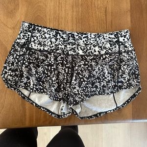 Lululemon Speed Up Low-Rise Lined Short 2.5”